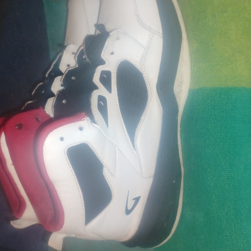 2 Pairs Of Men's Athletic Shoes - Picture 4 of 6